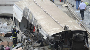 حادث قطار سانتياغو الإسباني.أرشيفية